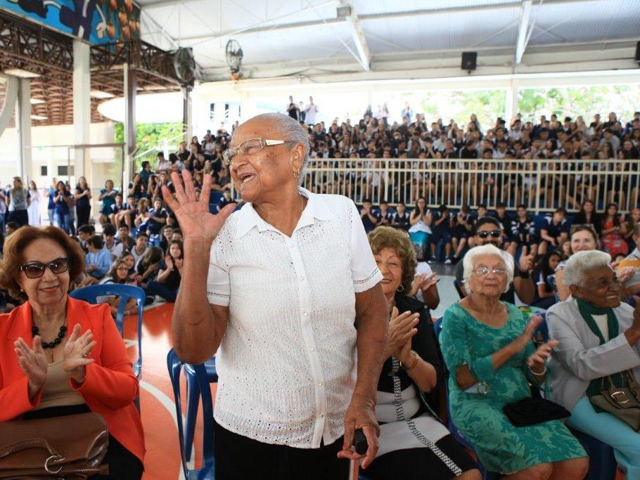 Com Dona Eulália e outros ilustres, Colégio Notre Dame homenageia Cuiabá e seus 300 anos