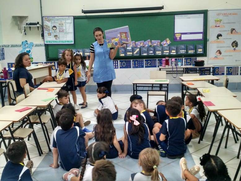 Atividades do Programa Bilingue na primeira semana de aula