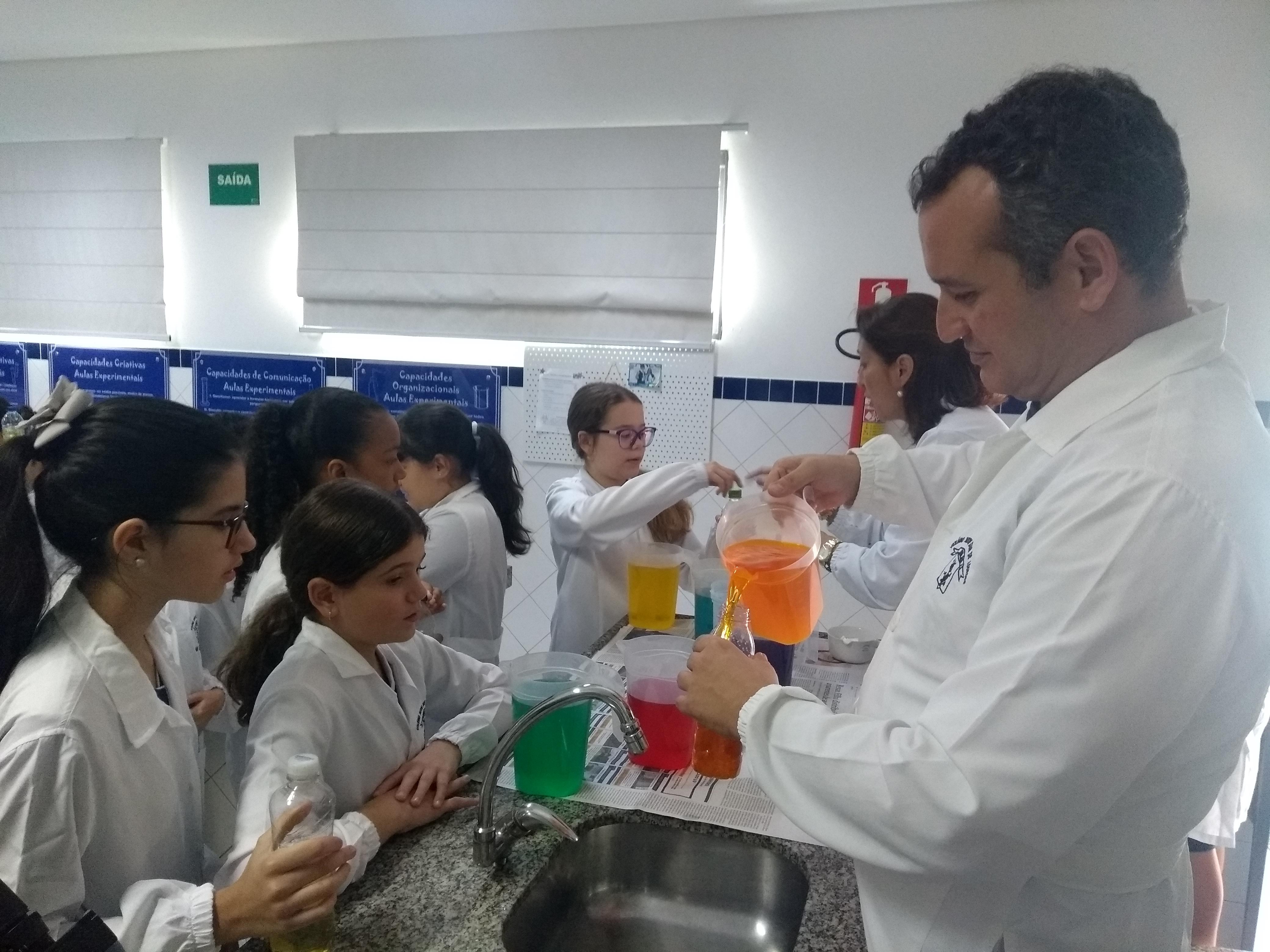 Inglês no Laboratório de Ciências