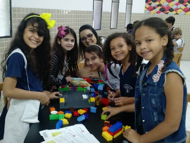 Consolidando a aprendizagem do inglês na Sala Lego