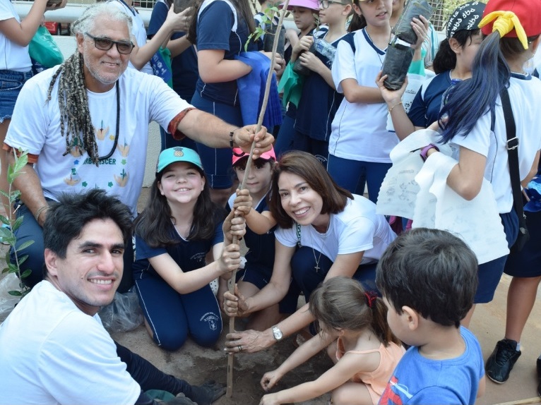 Plantio e distribuição de mudas marcam encerramento do projeto Arborescer