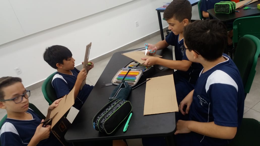 Criando e jogando "Batalha Naval" - Aula maker Jogos e Mecânica 6º ano