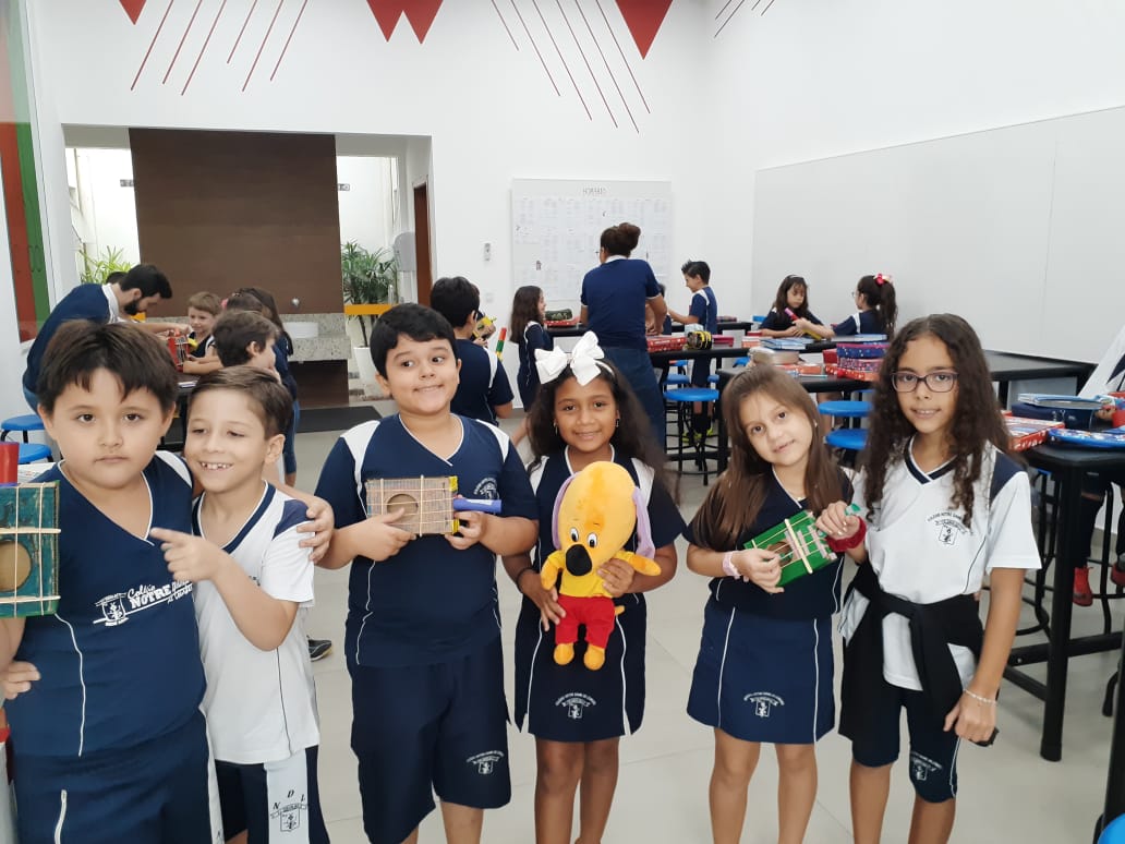 2º ano na aula maker - Instrumentos de corda