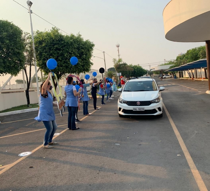 Educação Infantil - Drive Thru da Saudade emocionando a todos