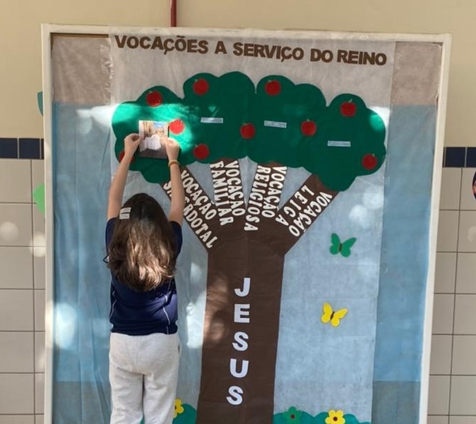 Atividade de Ensino Religioso destaca o Mês Vocacional