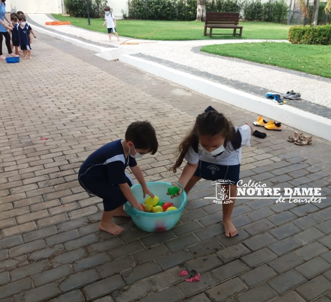 Driblando o calor - Educação Infantil