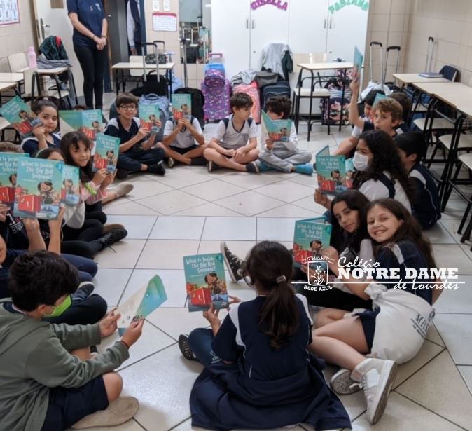 4° anos (matutino) - Reading Project: Reader "What