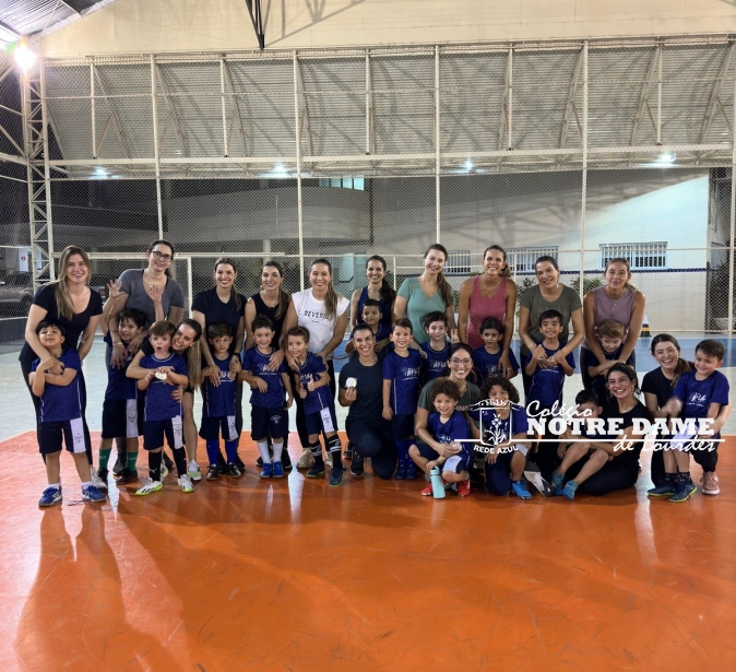 Ed. Infantil - Futsal com as mães
